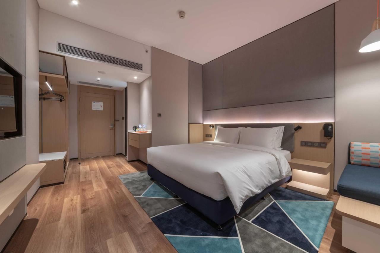 Holiday Inn Express Shenzhen Longhua By Ihg Exterior foto