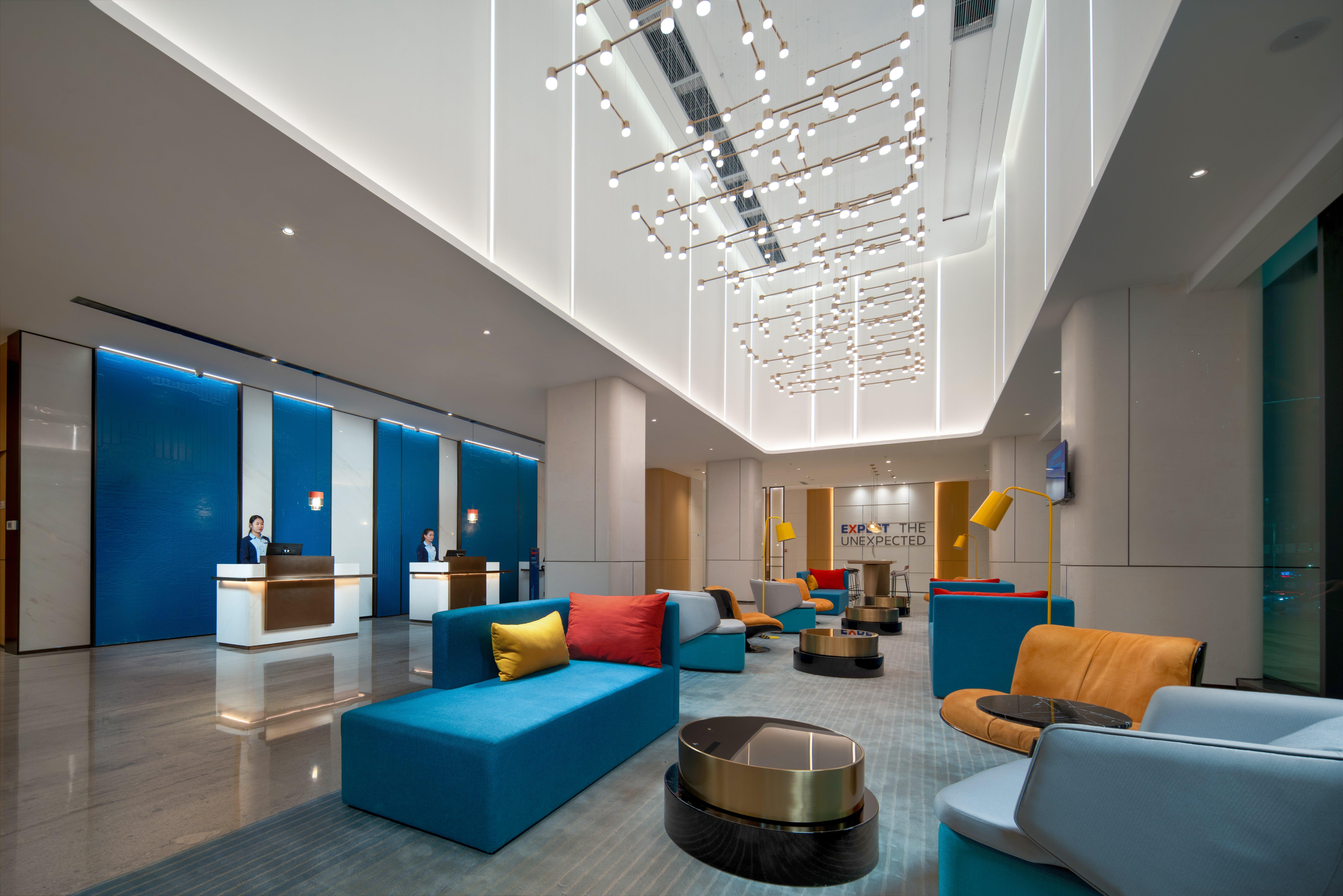 Holiday Inn Express Shenzhen Longhua By Ihg Exterior foto