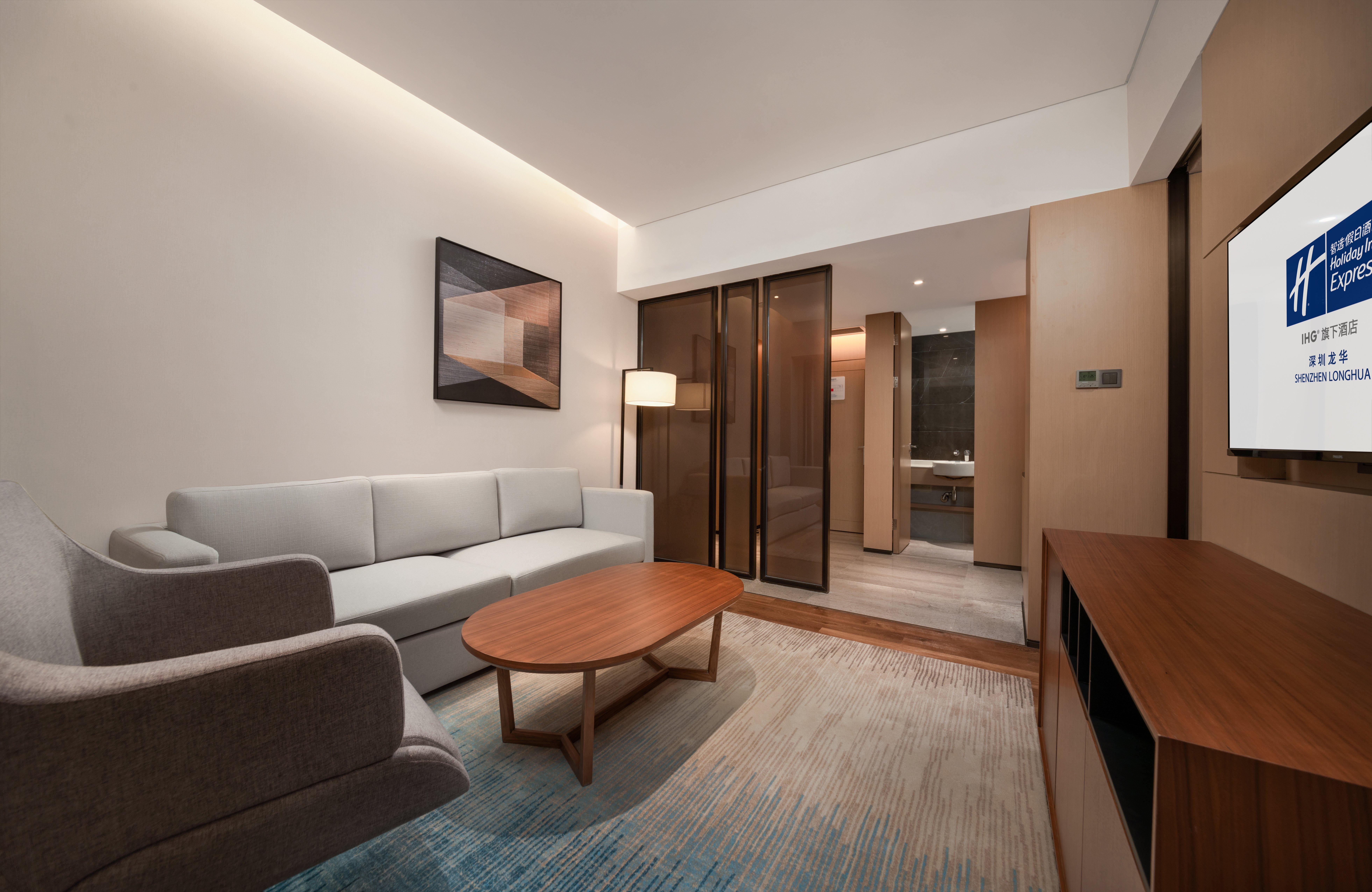 Holiday Inn Express Shenzhen Longhua By Ihg Exterior foto